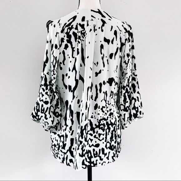 Diane Von Furstenberg Astor Split Sleeve Stretch Silk Blouse - Picture 4 of 9
